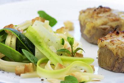 Schweinefilet mit Käse-Kren-Kruste