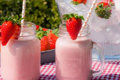Erdbeer Traum Cocktail Header