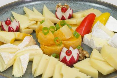 Jausenplatte mit Käse