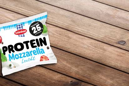 Das Bild zeigt den Schärdinger Protein Mozzarella
