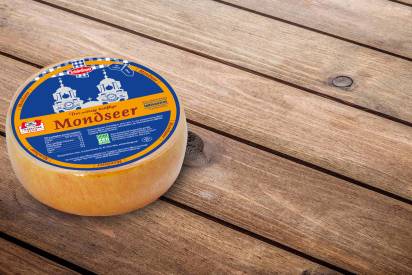 Das Bild zeigt den Schärdinger Mondseer im 1kg Laib