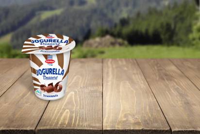 Das Bild zeigt das Schärdinger Jogurella in der Sorte Stracciatella-Dessert