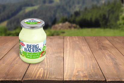 Bergbauern Mango-Matcha Joghurt