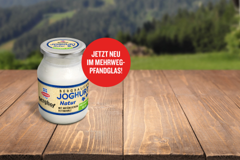 Berghof Bergbauern Natur Joghurt im Glas