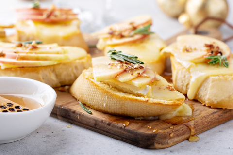 srd_birnen-crostini-mit-rahm-camembert_header.jpg