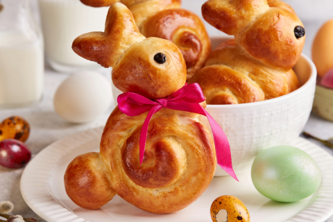 srd_osterhaschen-aus-germteig_header.jpg