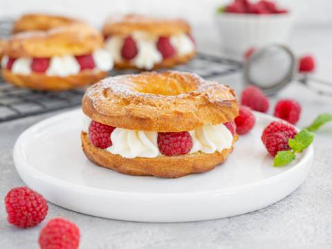srd_brandteig-ringe-mit-himbeeren_teaser.jpg