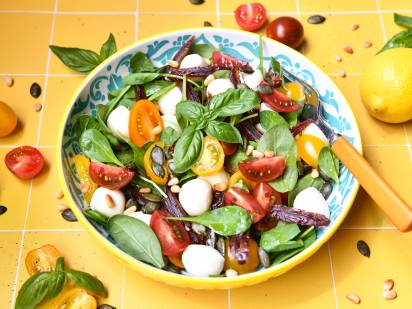 Dattel Mozzarella Salat